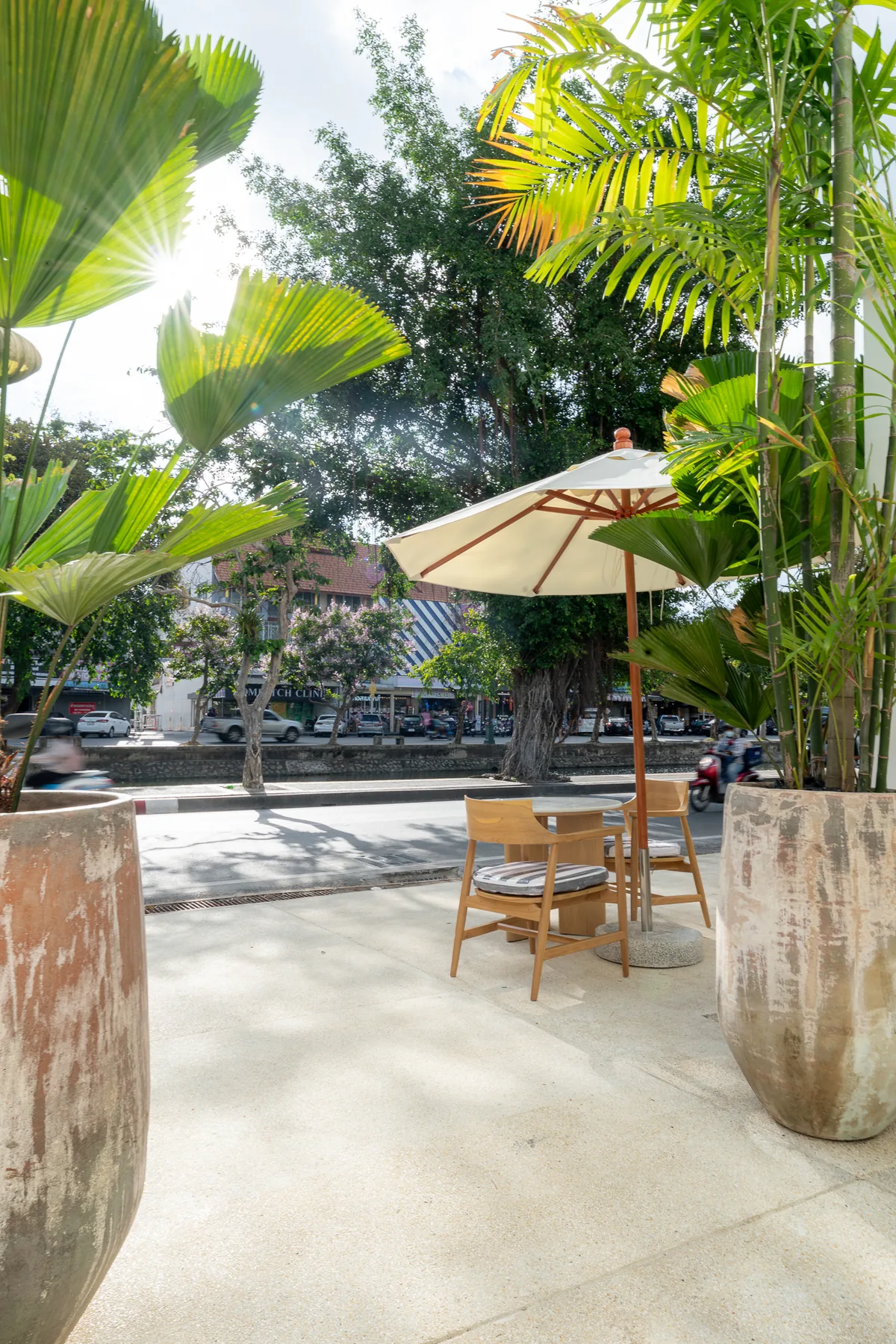 Cafe 4
