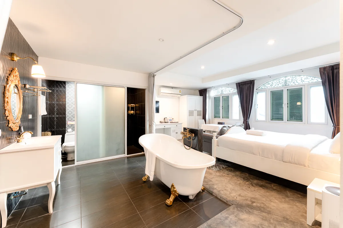 Deluxe Room 201, 202